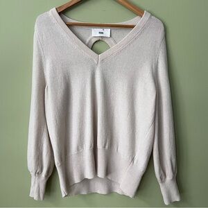Solotre  NWOT Italy Wool V-Neck Keyhole Open Back Sweater